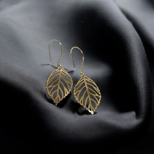 9ct Gold Leave earrings