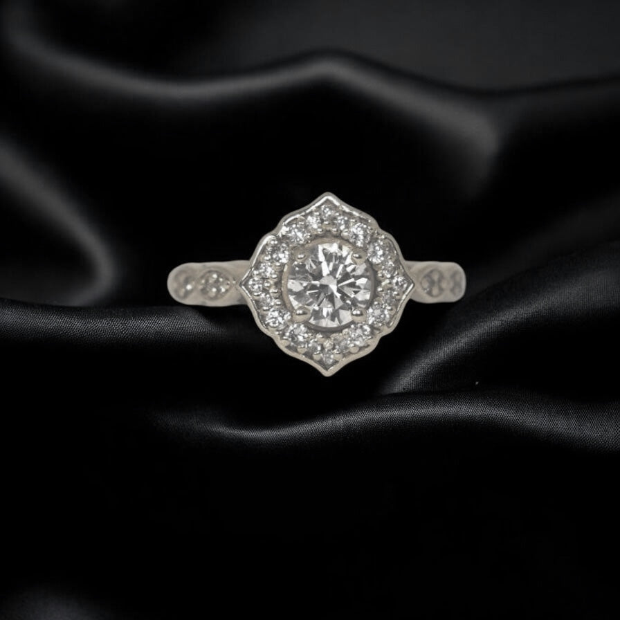 Flower design diamond ring