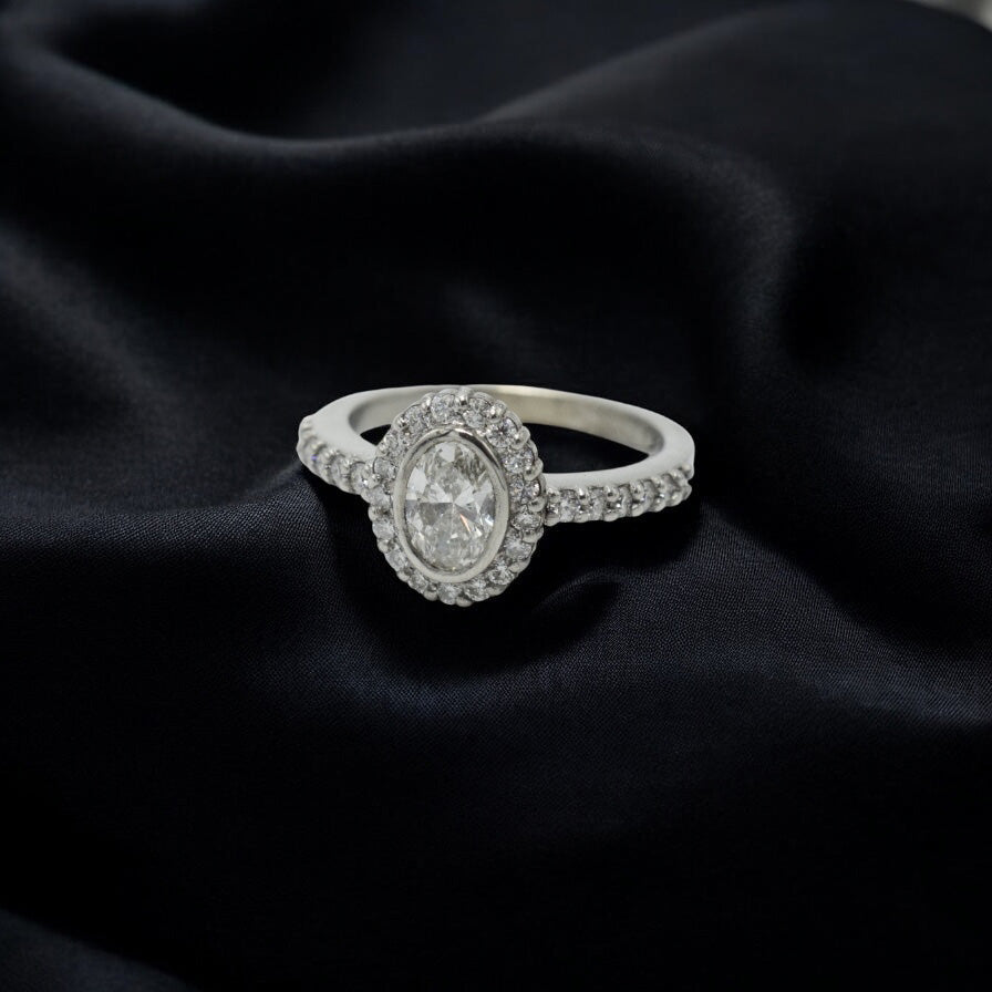 1ct Oval halo diamond ring
