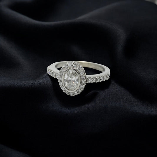 1ct Oval halo diamond ring