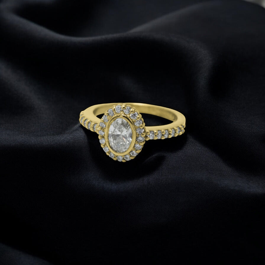 1ct Oval halo diamond ring